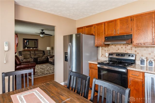 1011 Abington Place, Springfield, OH 45503
