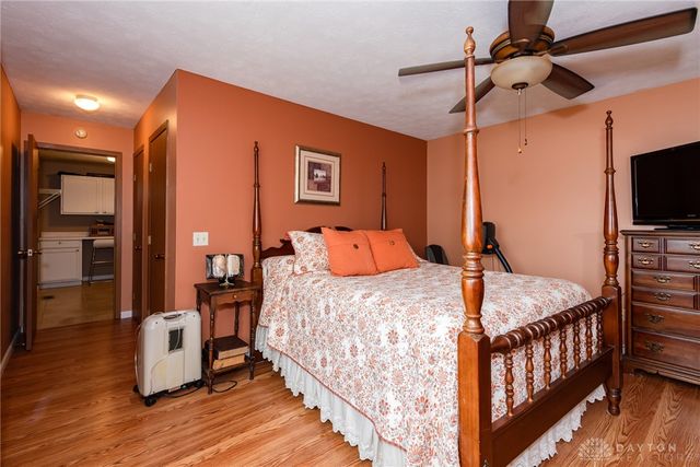 1011 Abington Place, Springfield, OH 45503