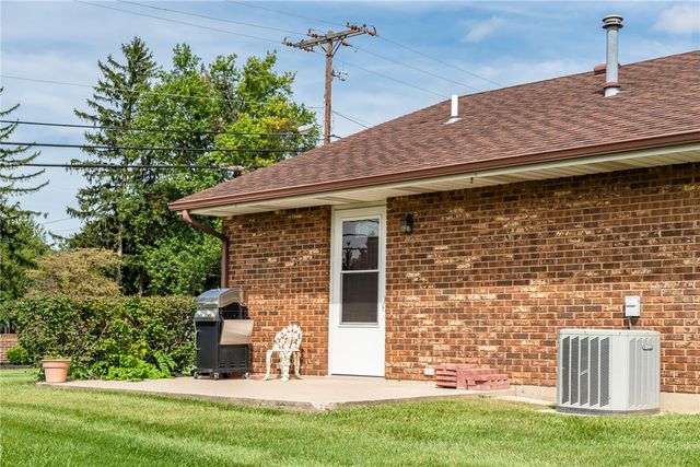 1011 Abington Place, Springfield, OH 45503