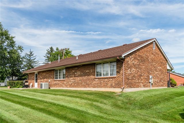 1011 Abington Place, Springfield, OH 45503