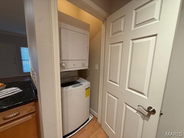 2716 McKnight Crossing Court, St Louis, MO 63124