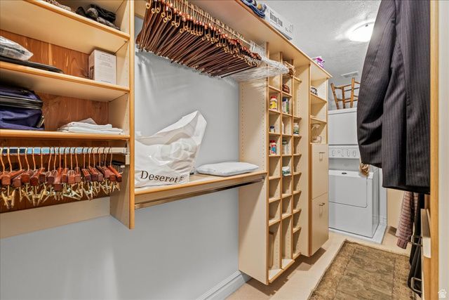 6453 S FREMONT PEAK CIR, Taylorsville, UT 84129