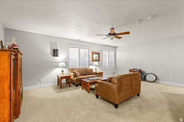 6453 S FREMONT PEAK CIR, Taylorsville, UT 84129