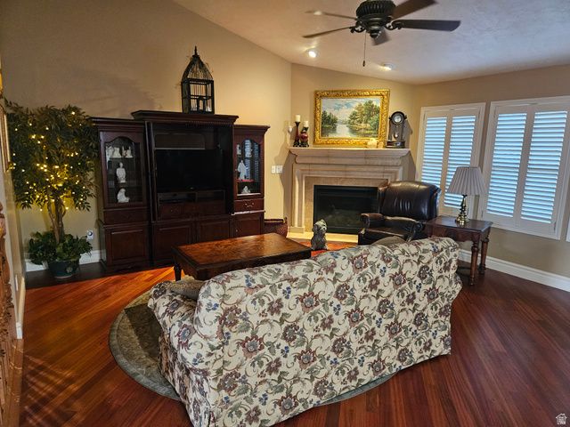 6453 S FREMONT PEAK CIR, Taylorsville, UT 84129