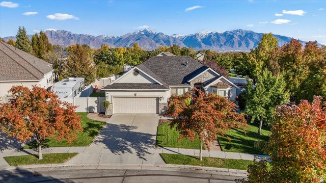 6453 S FREMONT PEAK CIR, Taylorsville, UT 84129