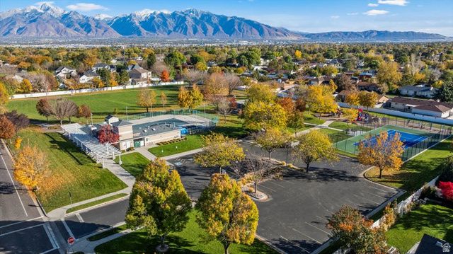 6453 S FREMONT PEAK CIR, Taylorsville, UT 84129