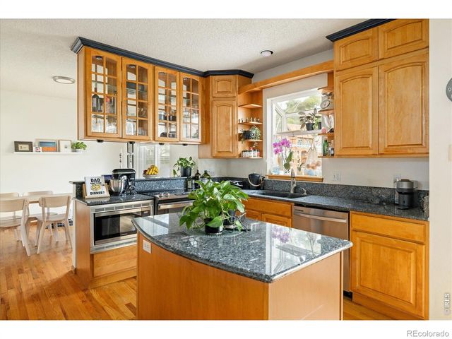 185 Mesa Court, Louisville, CO 80027