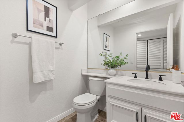 6514 S Copperwood Avenue, Inglewood, CA 90302