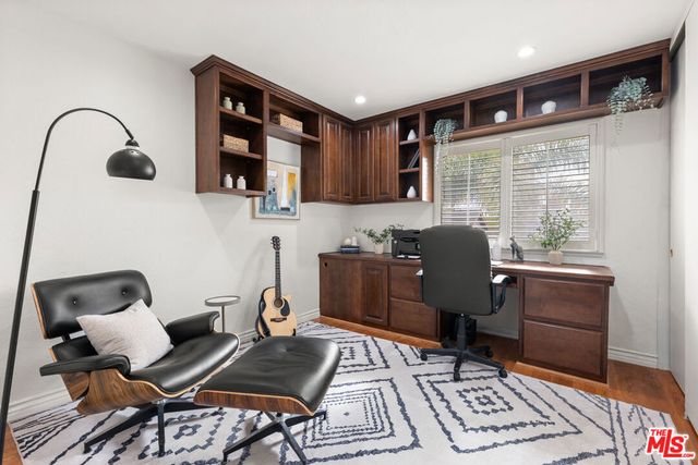 6514 S Copperwood Avenue, Inglewood, CA 90302