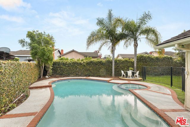 6514 S Copperwood Avenue, Inglewood, CA 90302