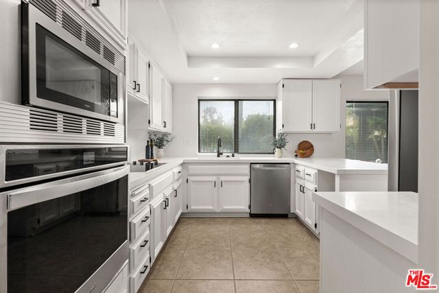 6514 S Copperwood Avenue, Inglewood, CA 90302