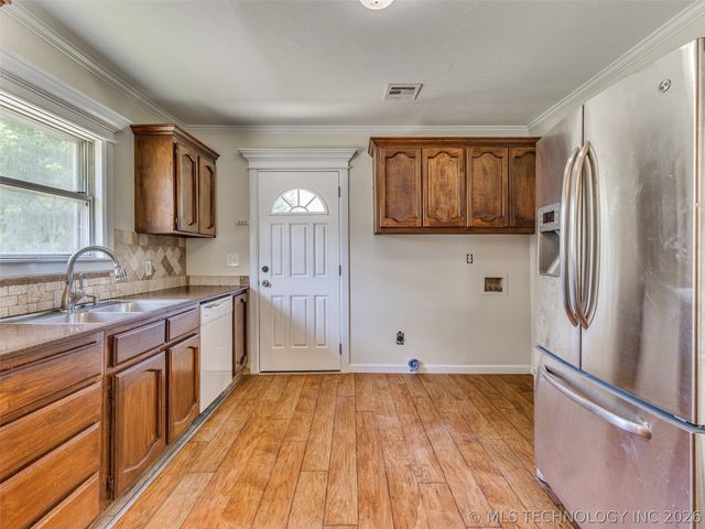 400 S 53rd West Avenue, Tulsa, OK 74127