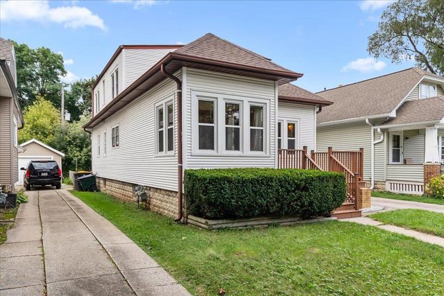 6830 Kinsman STREET, Wauwatosa, WI 53213