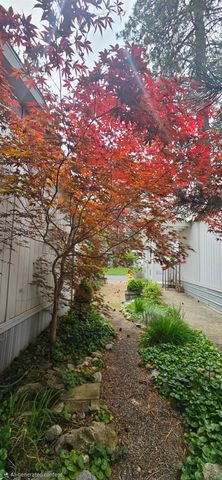 3103 E Vicksburg Ln, Mead, WA 99021