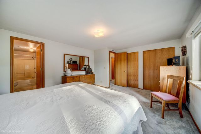 3103 E Vicksburg Ln, Mead, WA 99021