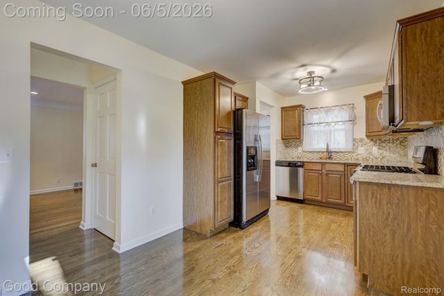 1218 Hoffman Avenue, Royal Oak, MI 48067