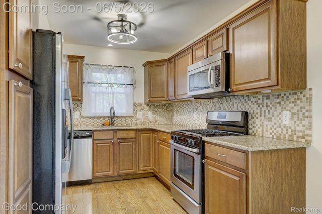 1218 Hoffman Avenue, Royal Oak, MI 48067