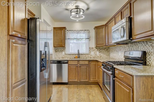 1218 Hoffman Avenue, Royal Oak, MI 48067