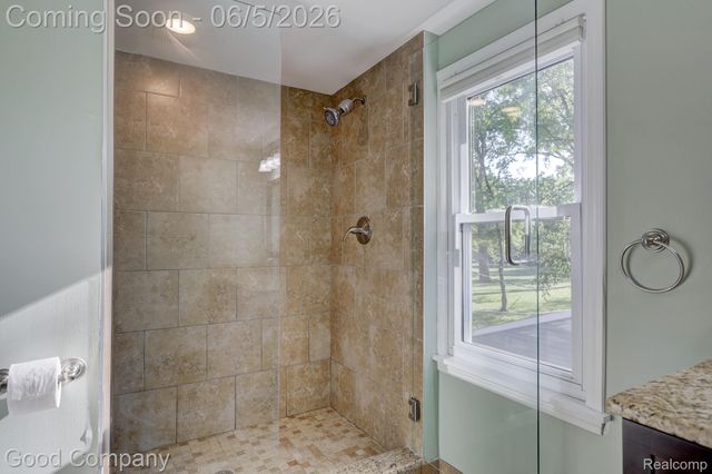 1218 Hoffman Avenue, Royal Oak, MI 48067