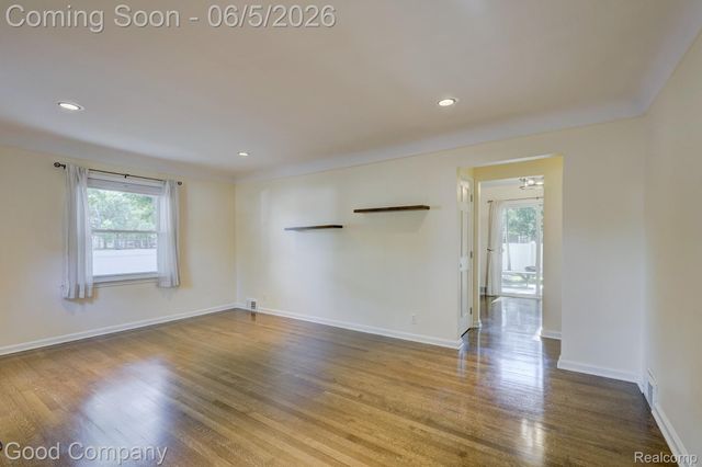 1218 Hoffman Avenue, Royal Oak, MI 48067