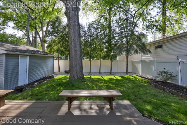 1218 Hoffman Avenue, Royal Oak, MI 48067