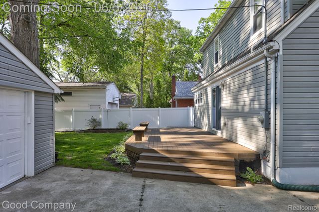 1218 Hoffman Avenue, Royal Oak, MI 48067