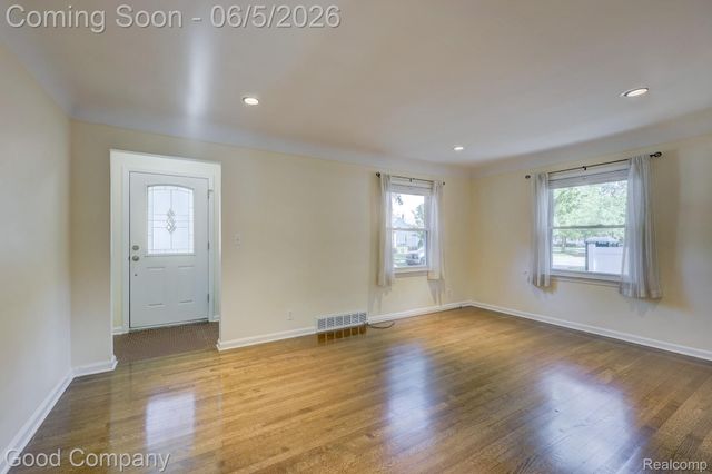 1218 Hoffman Avenue, Royal Oak, MI 48067