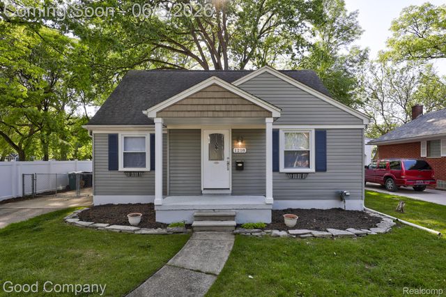 1218 Hoffman Avenue, Royal Oak, MI 48067