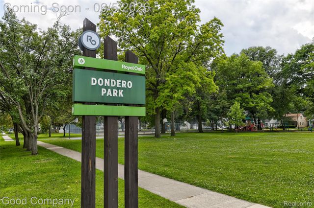 1218 Hoffman Avenue, Royal Oak, MI 48067