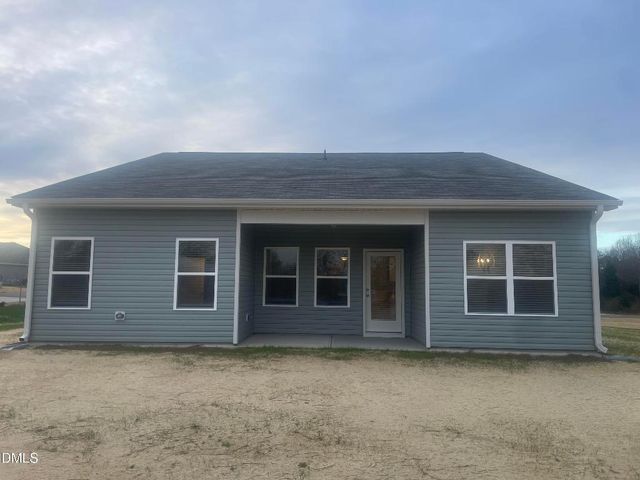 140 E American Marigold Drive, Benson, NC 27504