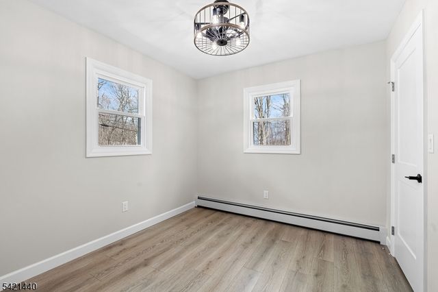 67 Breakneck Rd, Vernon Twp., NJ 07422