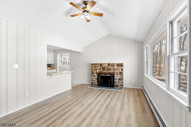 67 Breakneck Rd, Vernon Twp., NJ 07422