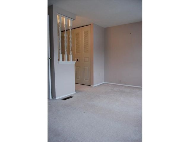 119 Ligonier Ln, Plum Boro, PA 15068