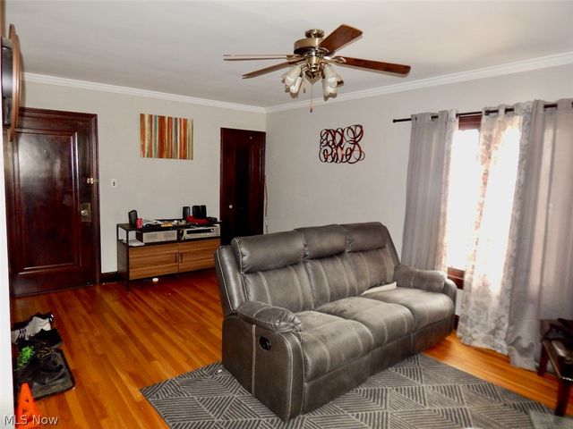 6511 Laverne Avenue, Parma, OH 44129