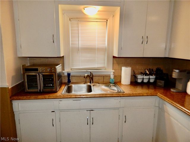 6511 Laverne Avenue, Parma, OH 44129