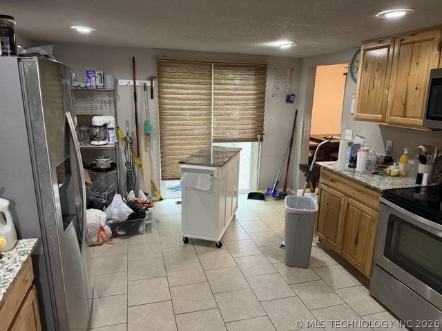 114 E 6th Street, Claremore, OK 74017