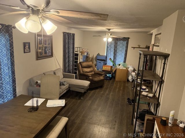 114 E 6th Street, Claremore, OK 74017