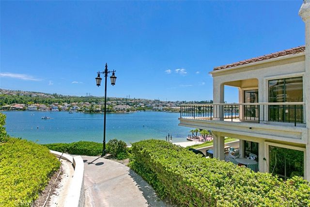 22564 Galilea 32, Mission Viejo, CA 92692