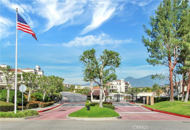 22564 Galilea 32, Mission Viejo, CA 92692