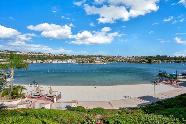 22564 Galilea 32, Mission Viejo, CA 92692