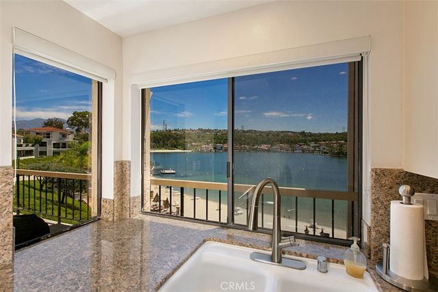 22564 Galilea 32, Mission Viejo, CA 92692