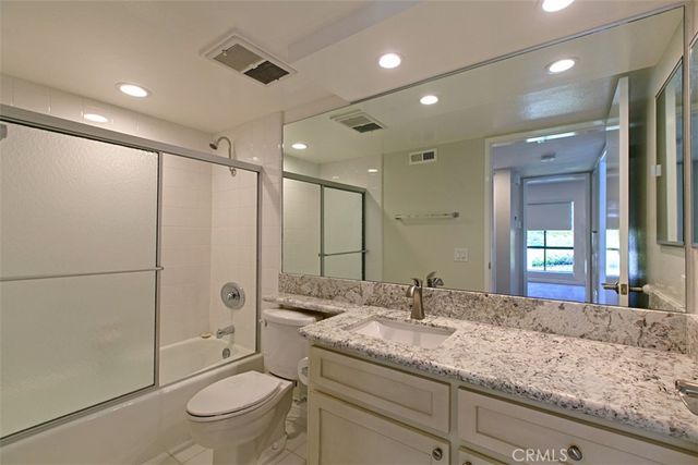 22564 Galilea 32, Mission Viejo, CA 92692