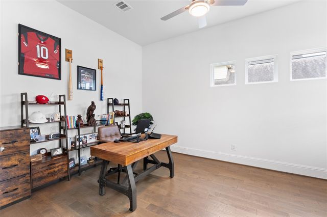 106 Golden Eye Court, Montgomery, TX 77316