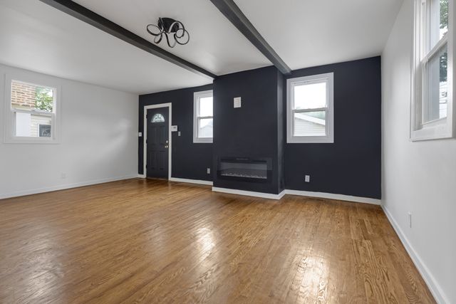 10437 S Eberhart Avenue, Chicago, IL 60628