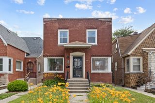 10437 S Eberhart Avenue, Chicago, IL 60628