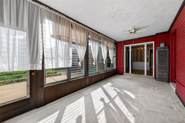 8125 Halifax Drive, Clayton, MO 63105