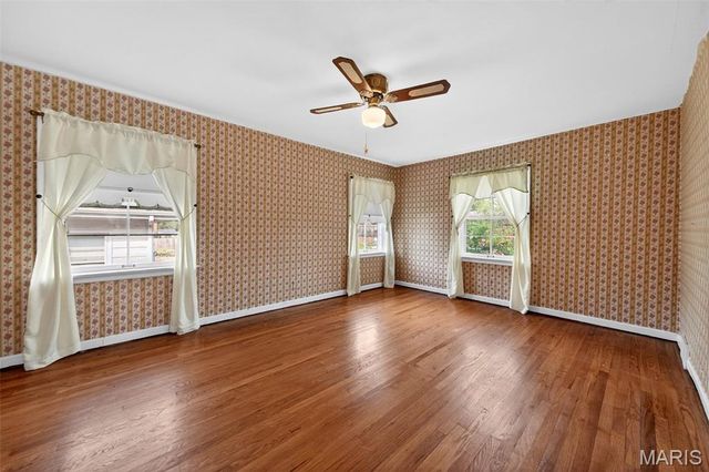8125 Halifax Drive, Clayton, MO 63105