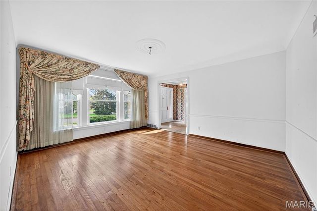8125 Halifax Drive, Clayton, MO 63105