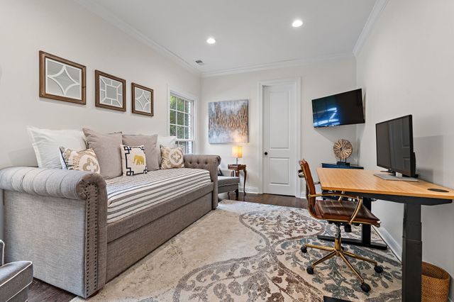 5622 Hillview Dr, Brentwood, TN 37027