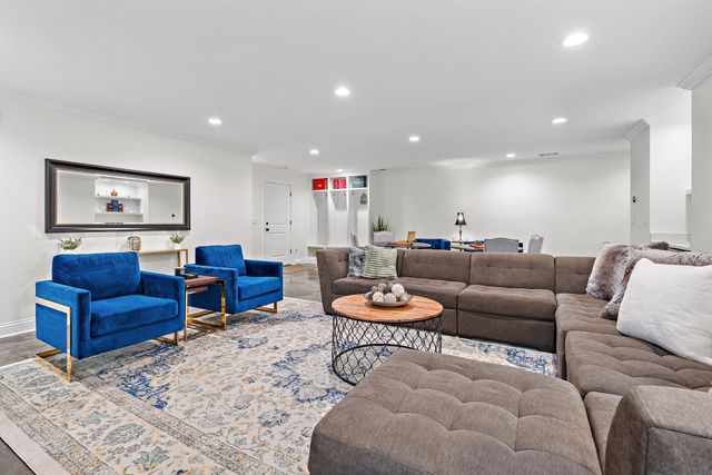 5622 Hillview Dr, Brentwood, TN 37027